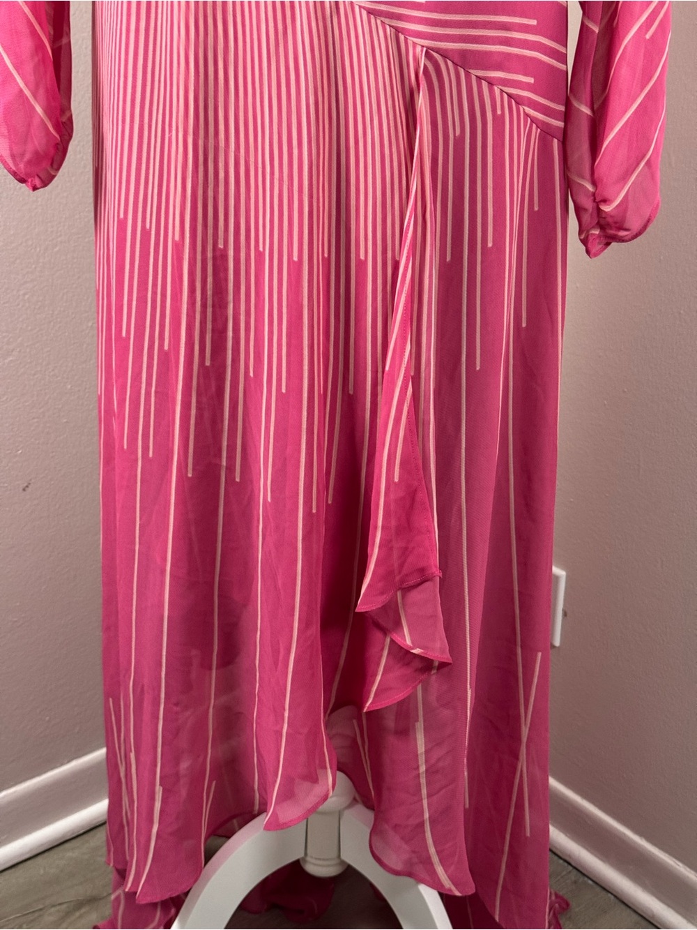 BCBGMaxazria Longsleeve Ruffle Coctail Dress Size 10 - Picture 10 of 16